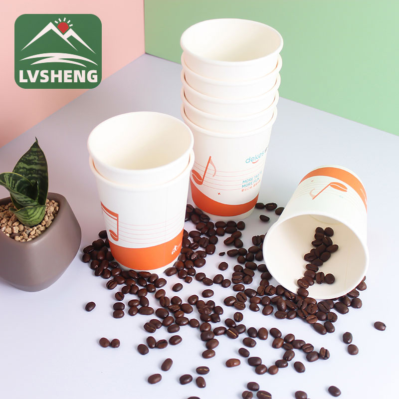 Cangkir kopi tunggal tembok